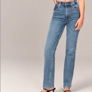 ABERCROMBIE & FITCH Ultra High Rise 90s Straight Jean Size 28 Short 28S